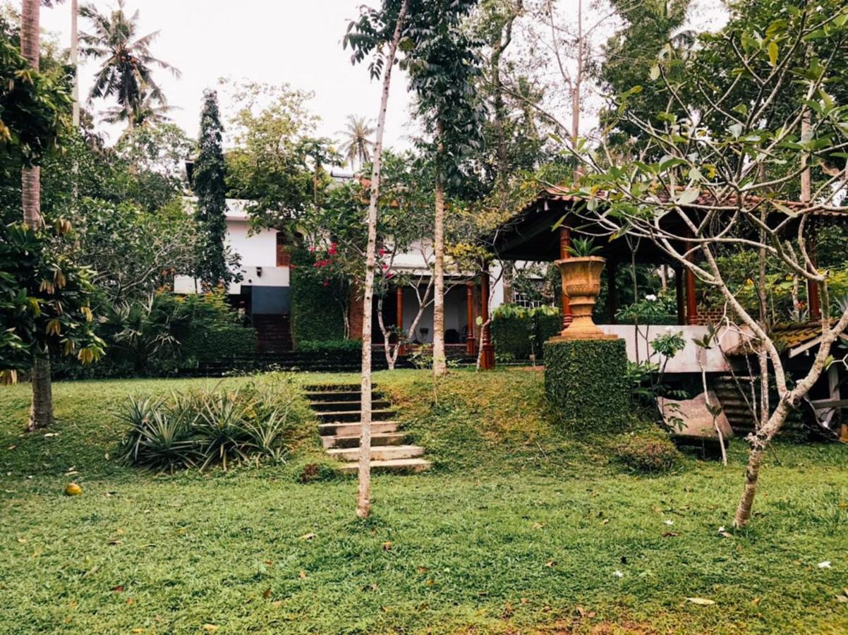Swarnapaya Residence Bentota Exteriör bild